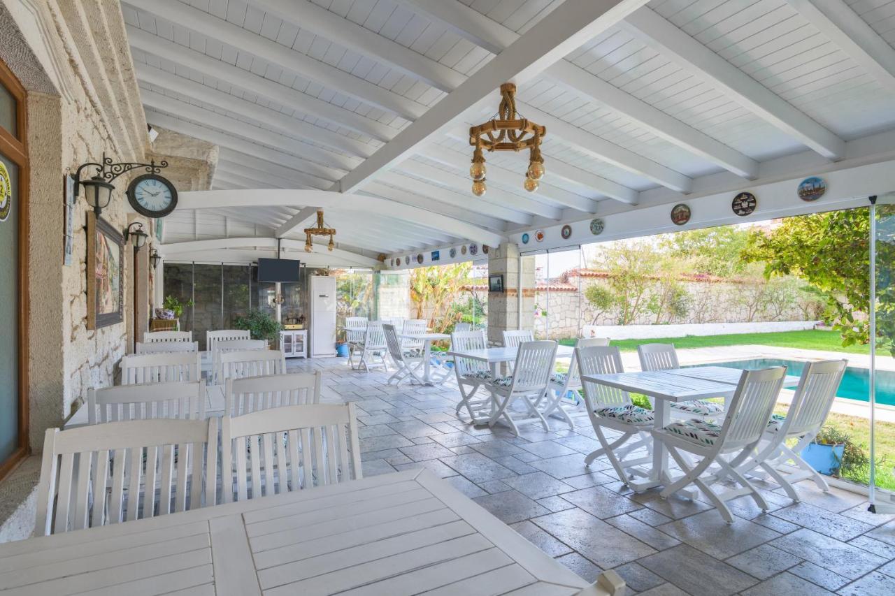 Alacati Koclu Konagi Hotel Bagian luar foto