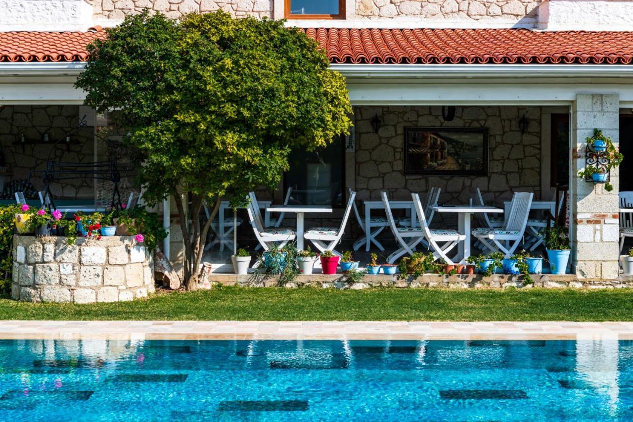 Alacati Koclu Konagi Hotel Bagian luar foto